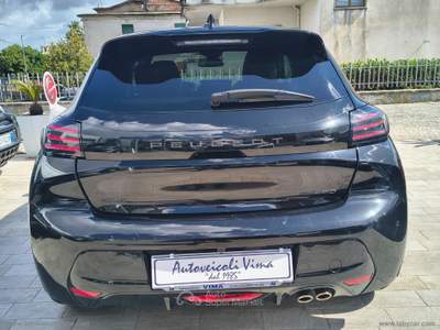 Peugeot 208 208 Hybrid 136 e-DCS6 GT Nero usata Somma Vesuviana