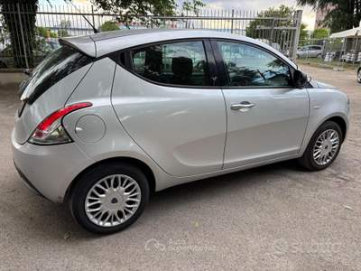 Lancia Ypsilon 16V 80 CV 5 porte S&S Plati usata Bologna