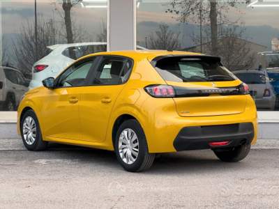 Peugeot 208 Stop&Start 5 porte Active usata Paese