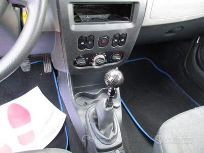Dacia Sandero - OK Neopatentati - "LE usata Mantova