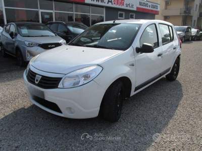 Dacia Sandero - OK Neopatentati - "LE usata Mantova