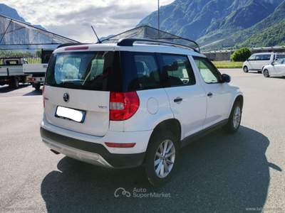Skoda Yeti Yeti Outdoor 2.0 TDI SCR 110 CV Easy Bianco usata Scurelle