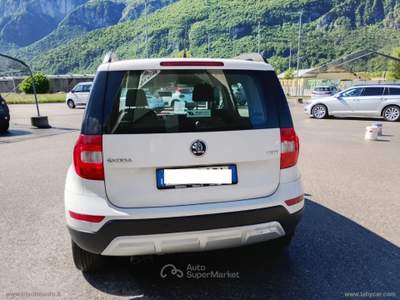 Skoda Yeti Yeti Outdoor 2.0 TDI SCR 110 CV Easy Bianco usata Scurelle