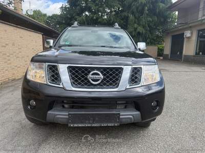 Nissan Navara Navara 3.0 dCi 4p. Double Cab LE V6 Nero usata Rivalta di Torino
