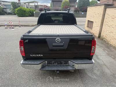Nissan Navara Navara 3.0 dCi 4p. Double Cab LE V6 Nero usata Rivalta di Torino