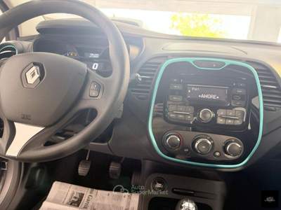 Renault Captur TCe 12V 90 CV Start&Stop Live Grigio usata San Giuseppe Vesuviano