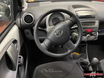Toyota Aygo 12V VVT-i 5 porte Sol Connect Bianco usata Roma