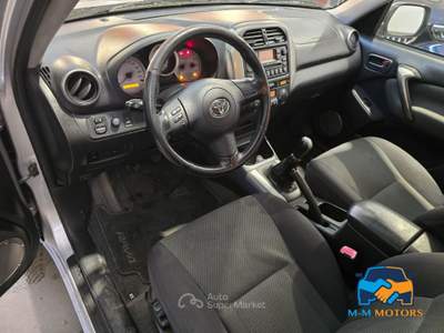 Toyota RAV4 RAV4 5p 2.0 d-4d 16v FL Argento usata Curno