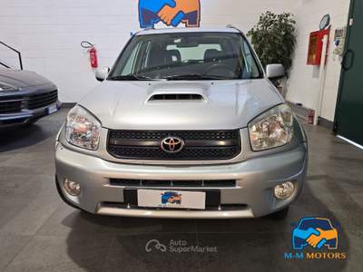 Toyota RAV4 RAV4 5p 2.0 d-4d 16v FL Argento usata Curno