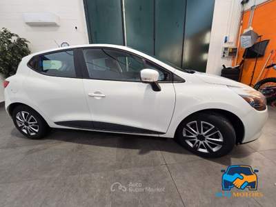 Renault Clio Clio 5p 1.2 Live Gpl 75cv Bianco usata Curno
