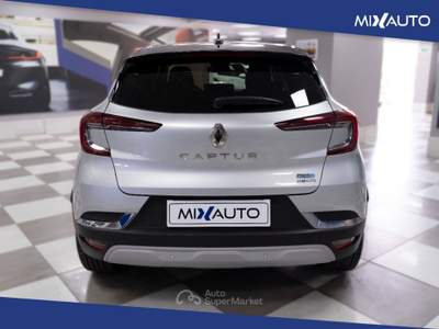 Renault Captur 1.6 E-Tech Full Hybrid Intens 145CV Auto Argento usata Latina