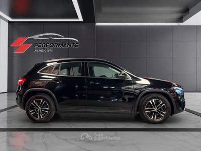Mercedes-Benz GLA 180 d Advanced auto Nero usata Roma