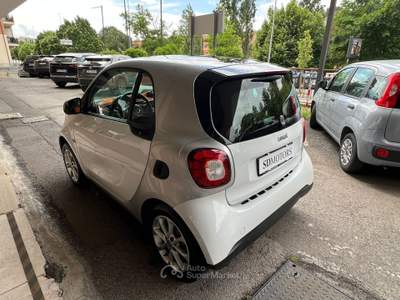 Smart ForTwo Fortwo 1.0 Passion 71cv twinamic *Promo SD 2026* Bianco usata Roma