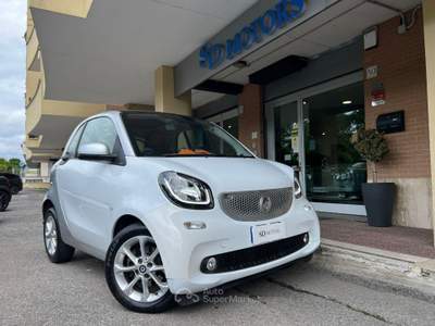 Smart ForTwo Fortwo 1.0 Passion 71cv twinamic *Promo SD 2026* Bianco usata Roma