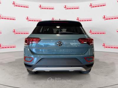 Volkswagen T-Roc 1.0 tsi Life Goal 115cv full optional Blu/Azzurro usata Genova