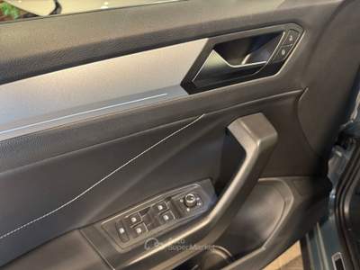 Volkswagen T-Roc 1.0 tsi Life Goal 115cv full optional Blu/Azzurro usata Genova