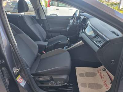 Volkswagen Taigo Life Grigio usata Altamura