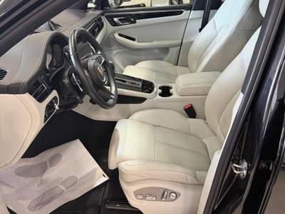 Porsche Macan 2.0 Nero usata Torino