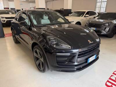 Porsche Macan 2.0 Nero usata Torino