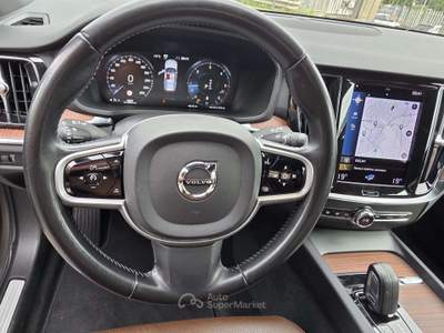 Volvo V60 Cross Country V60 Cross Country B4 (d) AWD automatico Plus Grigio usata Velletri