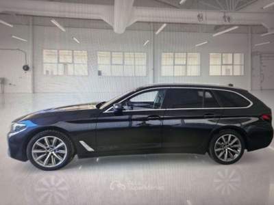 BMW Serie 5 520d 520 Serie 5 Touring  520d Touring mhev 48V Business au Nero usata Montecorvino Pugliano