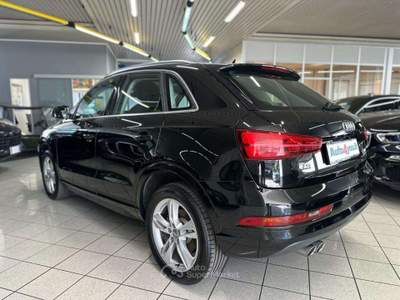 Audi Q3 2.0 TDI 150 CV quattro S tronic Sport TETTO APR. Nero usata Monza