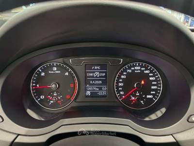 Audi Q3 2.0 TDI 150 CV quattro S tronic Sport TETTO APR. Nero usata Monza