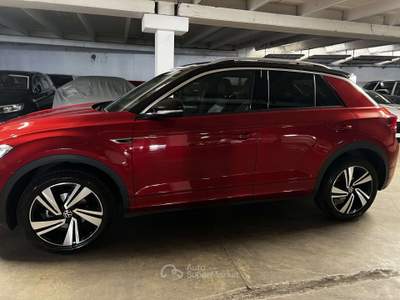 Volkswagen T-Roc T-Roc I 2022 1.5 tsi R-Line dsg UNICO PROPRIETARIO CONDIZIONI ECCELLENTI PARI NUOVO FULL OPTIONAL R LINE Rosso usata Sesto San Giovanni