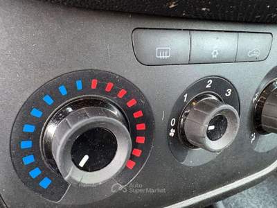 Fiat Punto EASY 1.3 MJT II 95 CV 5p. 5 posti Bianco usata Bagnaria Arsa
