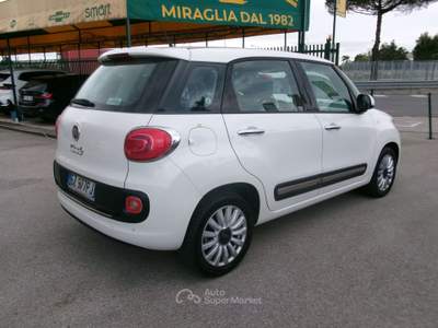 Fiat 500L 500 L 1.3 M-JET 85CV E5 POP STAR Bianco usata Giugliano in Campania
