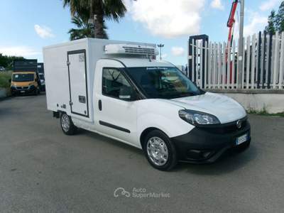 Fiat Doblò DOBLO 1.6 MULTIJET 120CV E6D FRIGO ATP FRCX -20° 03/29 Bianco usata Giugliano in Campania