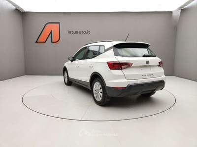 Seat Arona 1.0 TSI 95CV STYLE Bianco usata Voghera