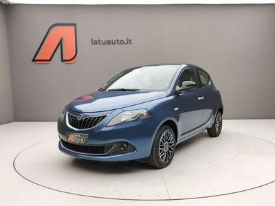 Lancia Ypsilon 1.0 70CV HYBRID PLATINO Blu/Azzurro usata Voghera