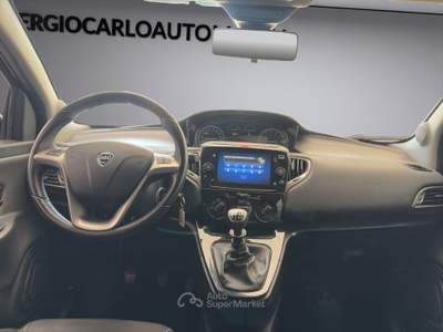 Lancia Ypsilon auto aziendale usata Naso