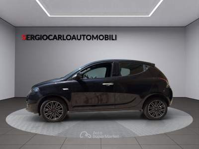 Lancia Ypsilon auto aziendale usata Naso