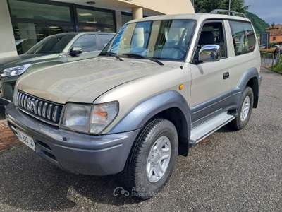 Toyota Land Cruiser Toyota Land Cruiser 3.0 aut. Argento usata Gardone Val Trompia