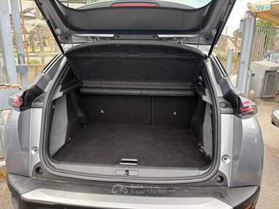 Peugeot 2008 1.2 puretech Allure s&s 100cv Grigio usata Ercolano