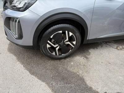 Peugeot 2008 1.2 puretech Allure s&s 100cv Grigio usata Ercolano