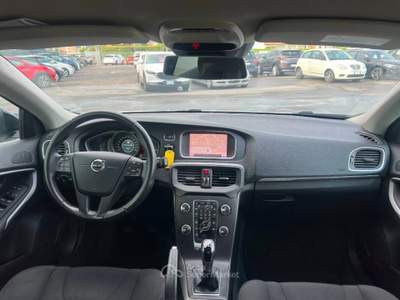 Volvo V40 Cross Country V40 c.country 2.0 D2 Bianco usata Agliana