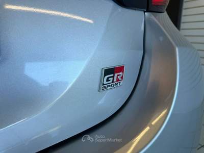 Toyota Yaris 1.5h 130 GR Sport Grigio usata Mozzo