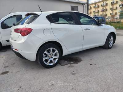 Alfa Romeo Giulietta Giulietta 1.6 JTDm 105 cv. Bianco usata Terlizzi