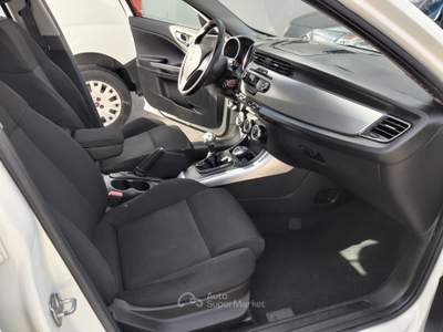Alfa Romeo Giulietta Giulietta 1.6 JTDm 105 cv. Bianco usata Terlizzi