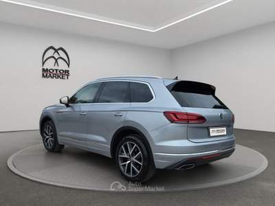 Volkswagen Touareg 3.0 TDI SCR Advanced 4Motion Tiptronic Argento usata Roma