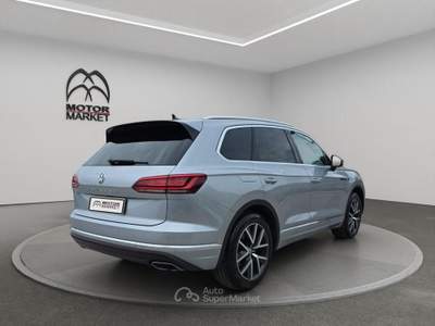 Volkswagen Touareg 3.0 TDI SCR Advanced 4Motion Tiptronic Argento usata Roma