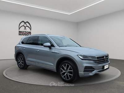 Volkswagen Touareg 3.0 TDI SCR Advanced 4Motion Tiptronic Argento usata Roma