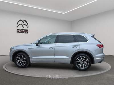 Volkswagen Touareg 3.0 TDI SCR Advanced 4Motion Tiptronic Argento usata Roma