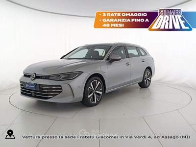 Volkswagen Passat 1.5 tsi ehybrid business 204cv dsg Argento usata Assago