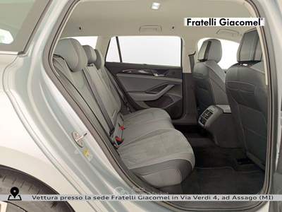 Volkswagen Passat 1.5 tsi ehybrid business 204cv dsg Argento usata Assago