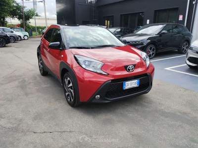 Toyota Aygo  -  1.0 vvt-i 72 cv 5 porte trend Rosso usata Modena