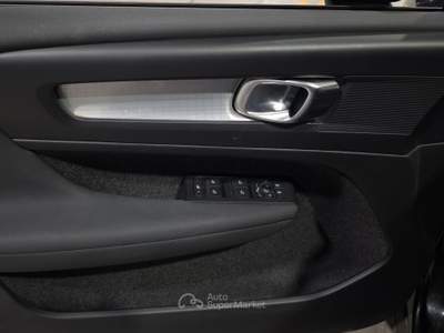 Volvo XC40  n1 1.5 t2 momentum pro geartronic my21 Nero usata Firenze
